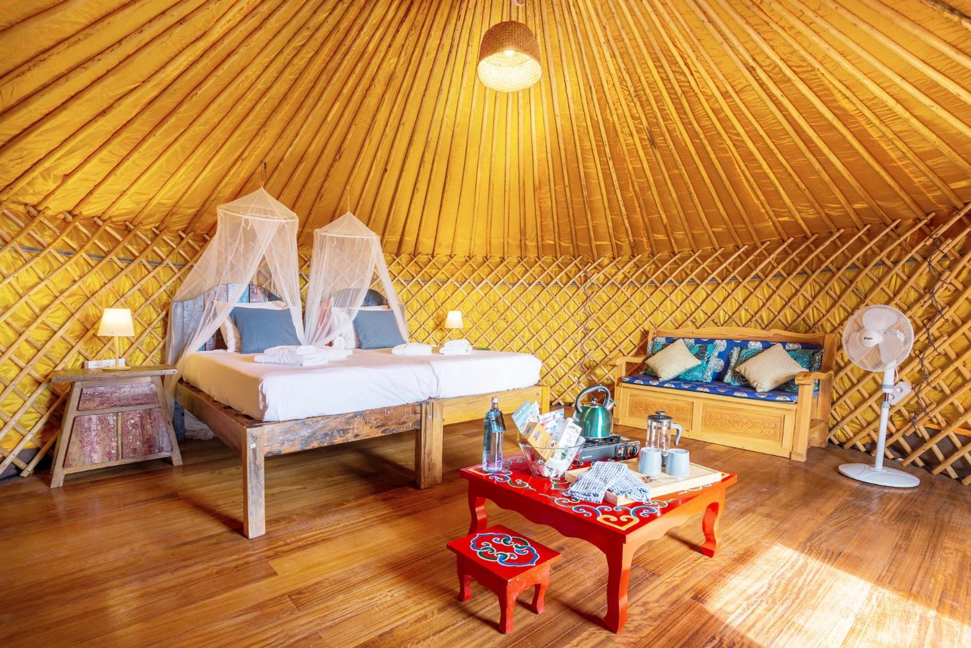 Finca De Arrieta Village - Yurts And Stone Cottages - Shared Pool - Walking Distance To Arrieta Beach - Off Grid Tabayesco Exterior foto