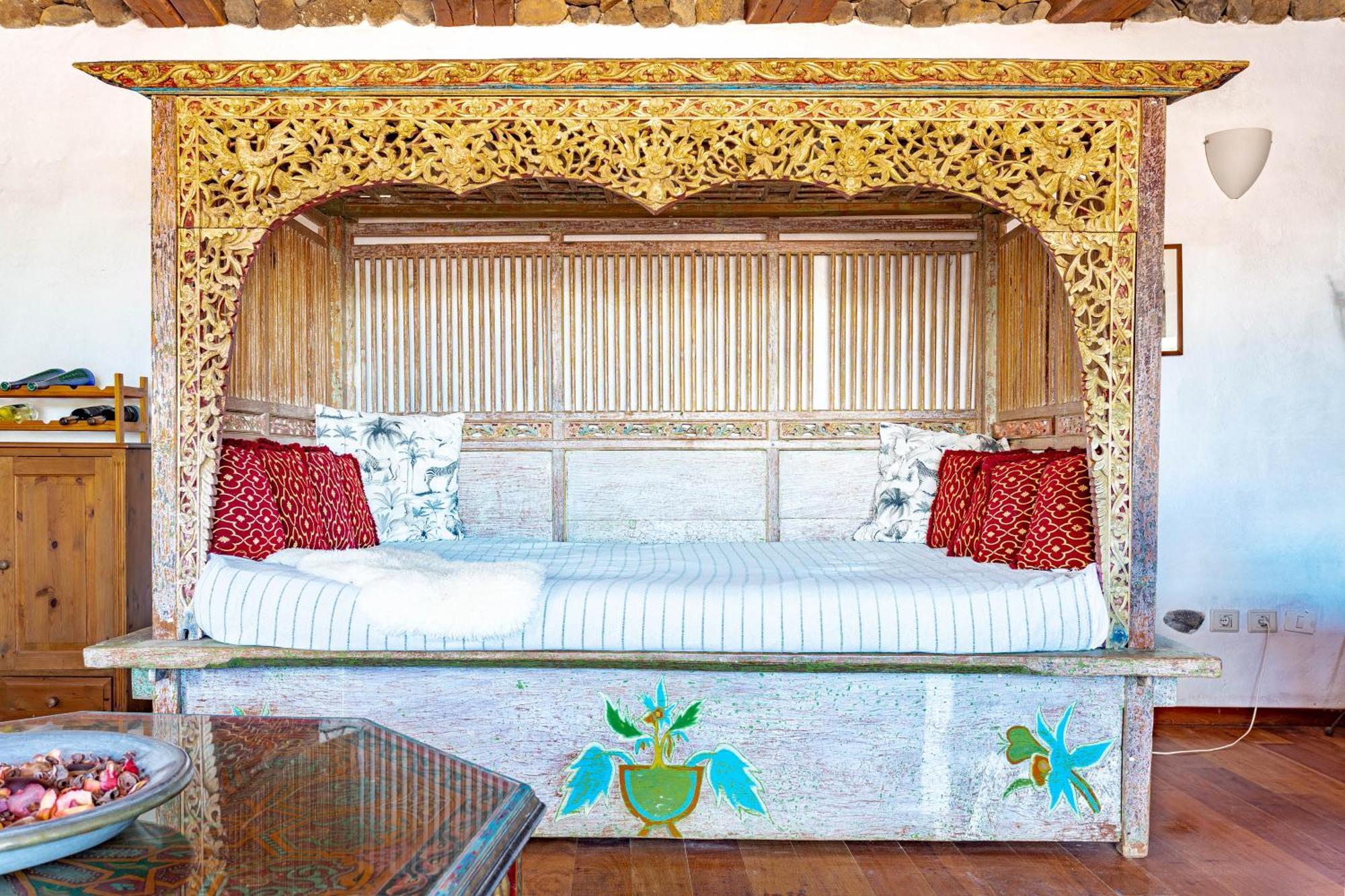 Finca De Arrieta Village - Yurts And Stone Cottages - Shared Pool - Walking Distance To Arrieta Beach - Off Grid Tabayesco Exterior foto