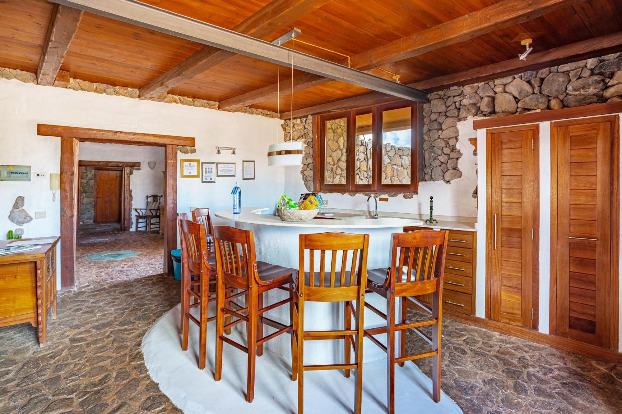 Finca De Arrieta Village - Yurts And Stone Cottages - Shared Pool - Walking Distance To Arrieta Beach - Off Grid Tabayesco Exterior foto