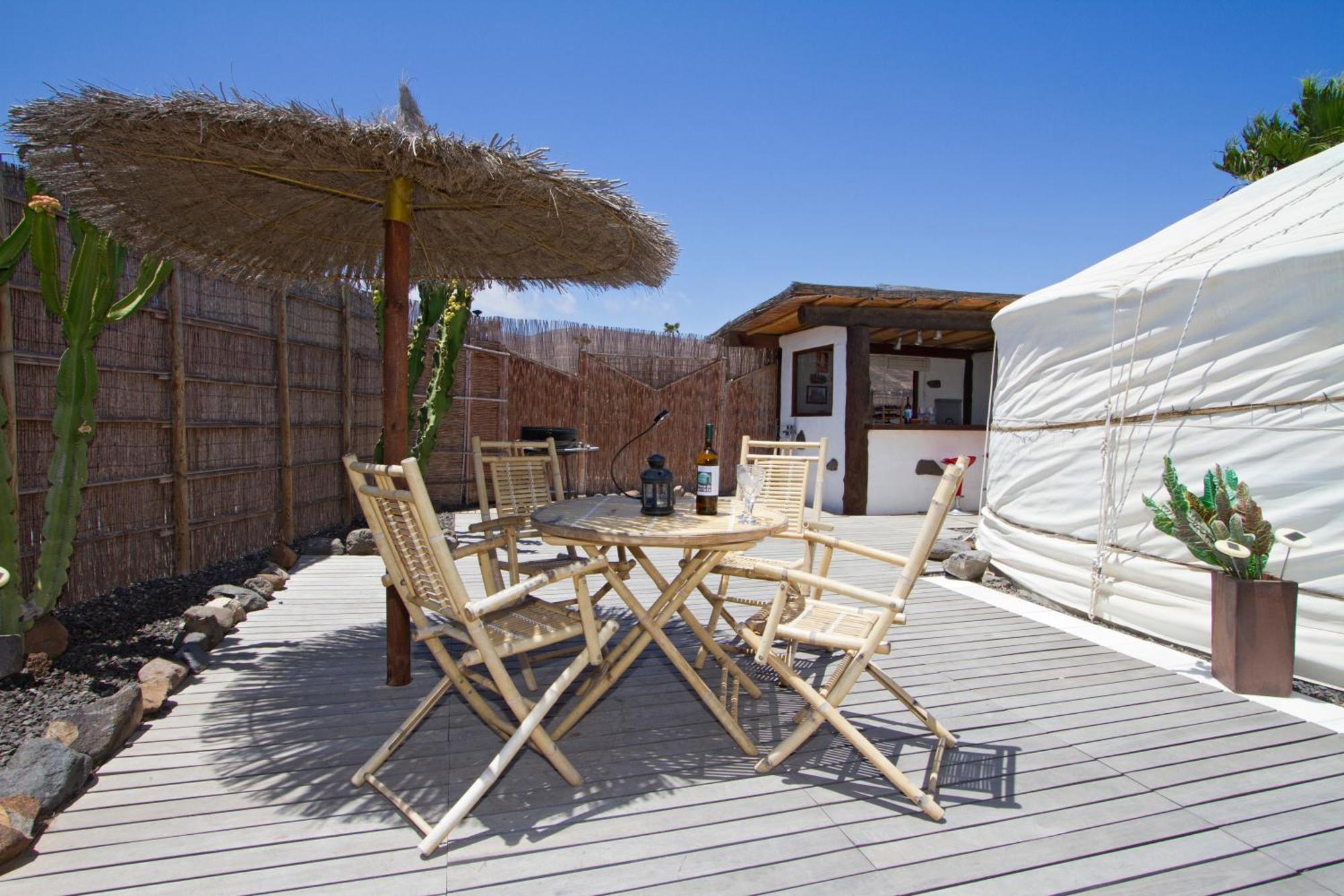 Finca De Arrieta Village - Yurts And Stone Cottages - Shared Pool - Walking Distance To Arrieta Beach - Off Grid Tabayesco Exterior foto